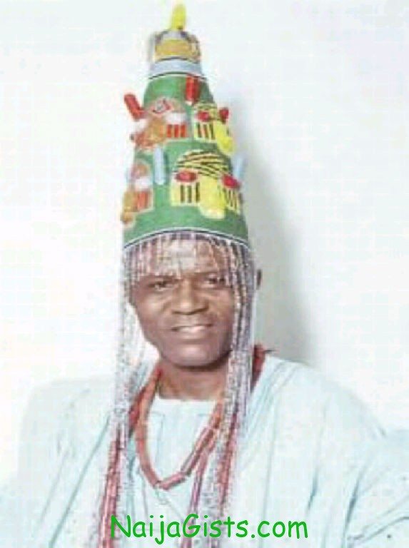  Oba Adebukola Alli