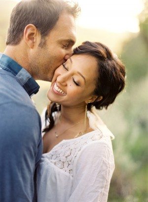 tamera-mowry-and husband-adama-housley tamera-mowry-and husband-adama-housley