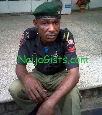 fake nigerian policeman