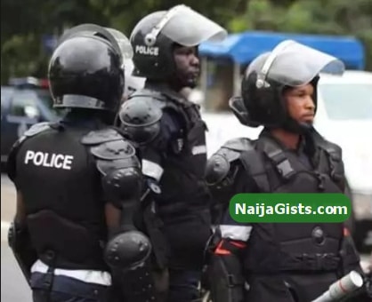 policemen chase driver into church aba