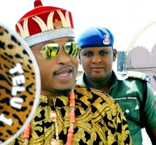 oluwo iwoland wears igbo attire