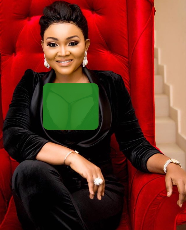 mercy aigbe exposes breasts