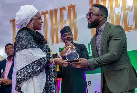 iyanya award aisha buhari