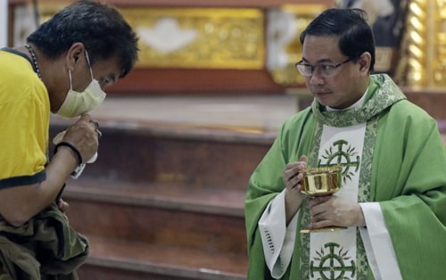 67 catholic priests die of coronavirus italy